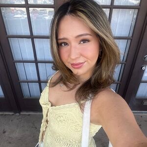 Meet your Posher, Kassandra